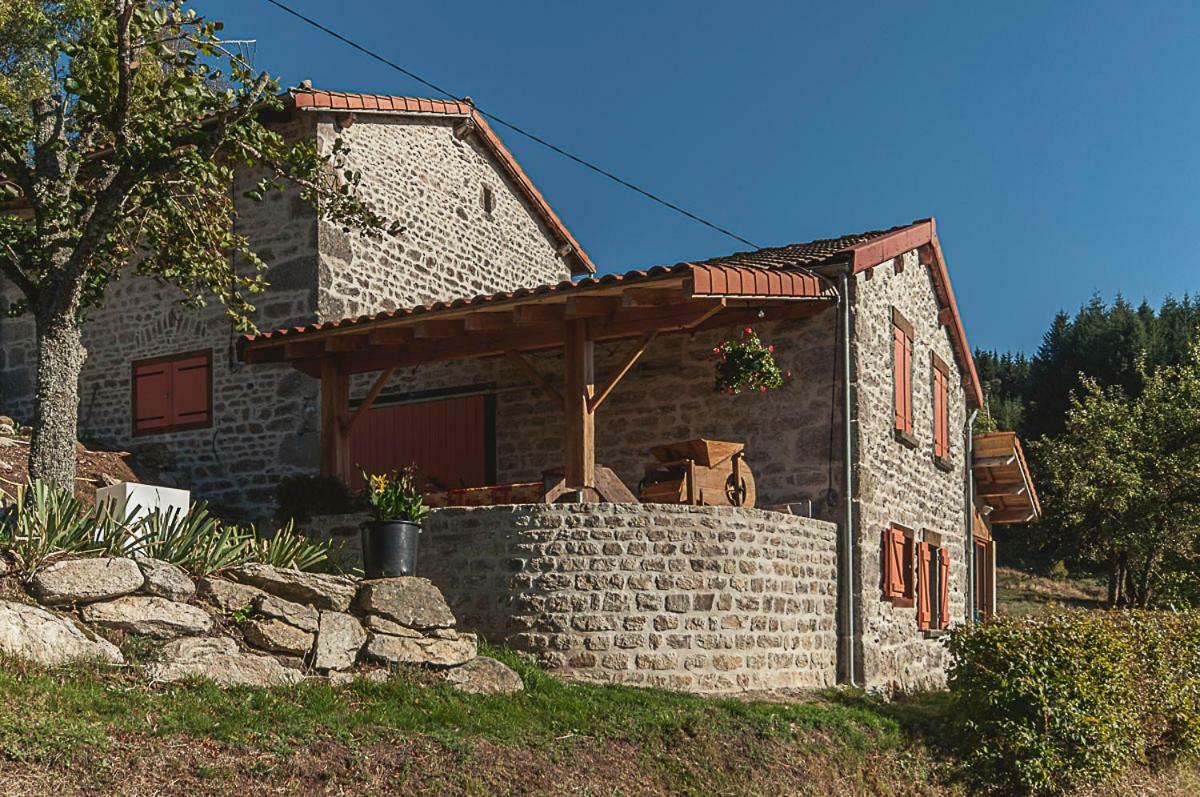 Gîte  Orée des bois Vertolaye Esterno foto