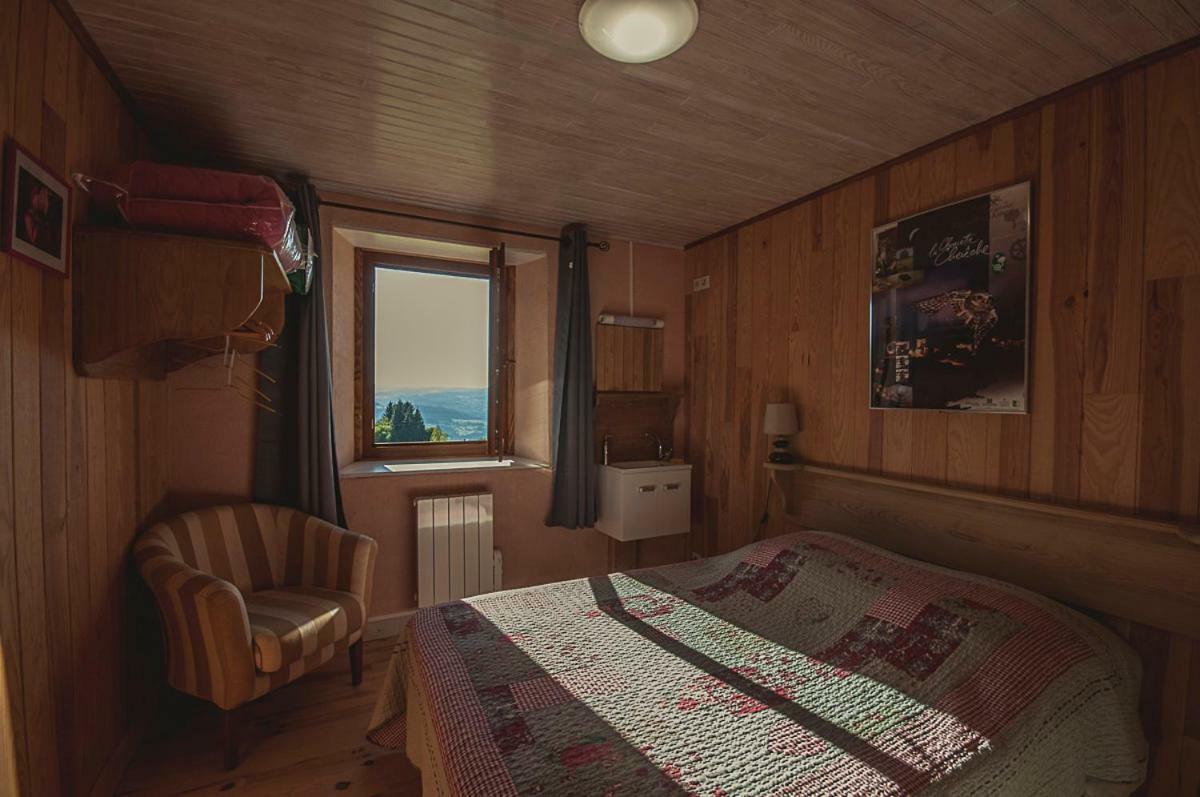 Gîte  Orée des bois Vertolaye Esterno foto