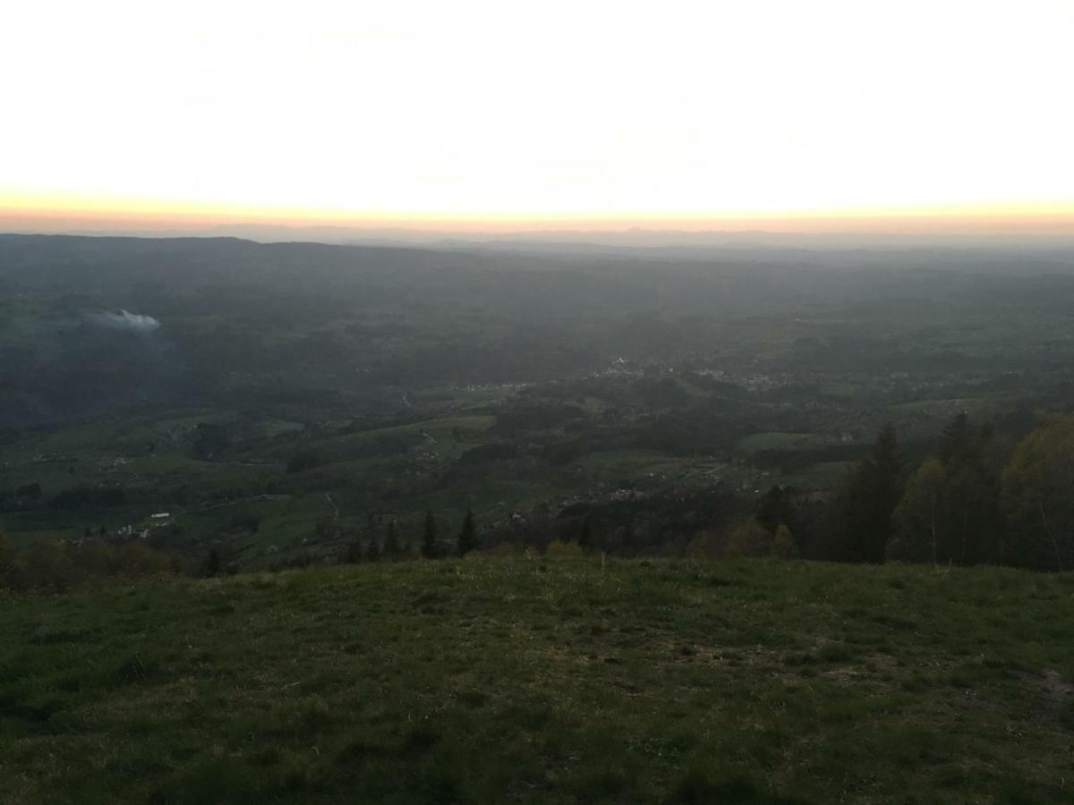 Gîte  Orée des bois Vertolaye Esterno foto